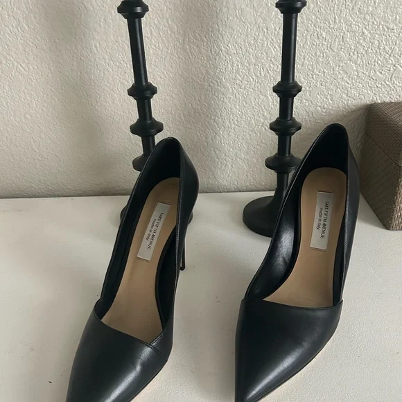 NWT Saks Fifth Ave Erika Leather Pumps - Picture 2 of 6